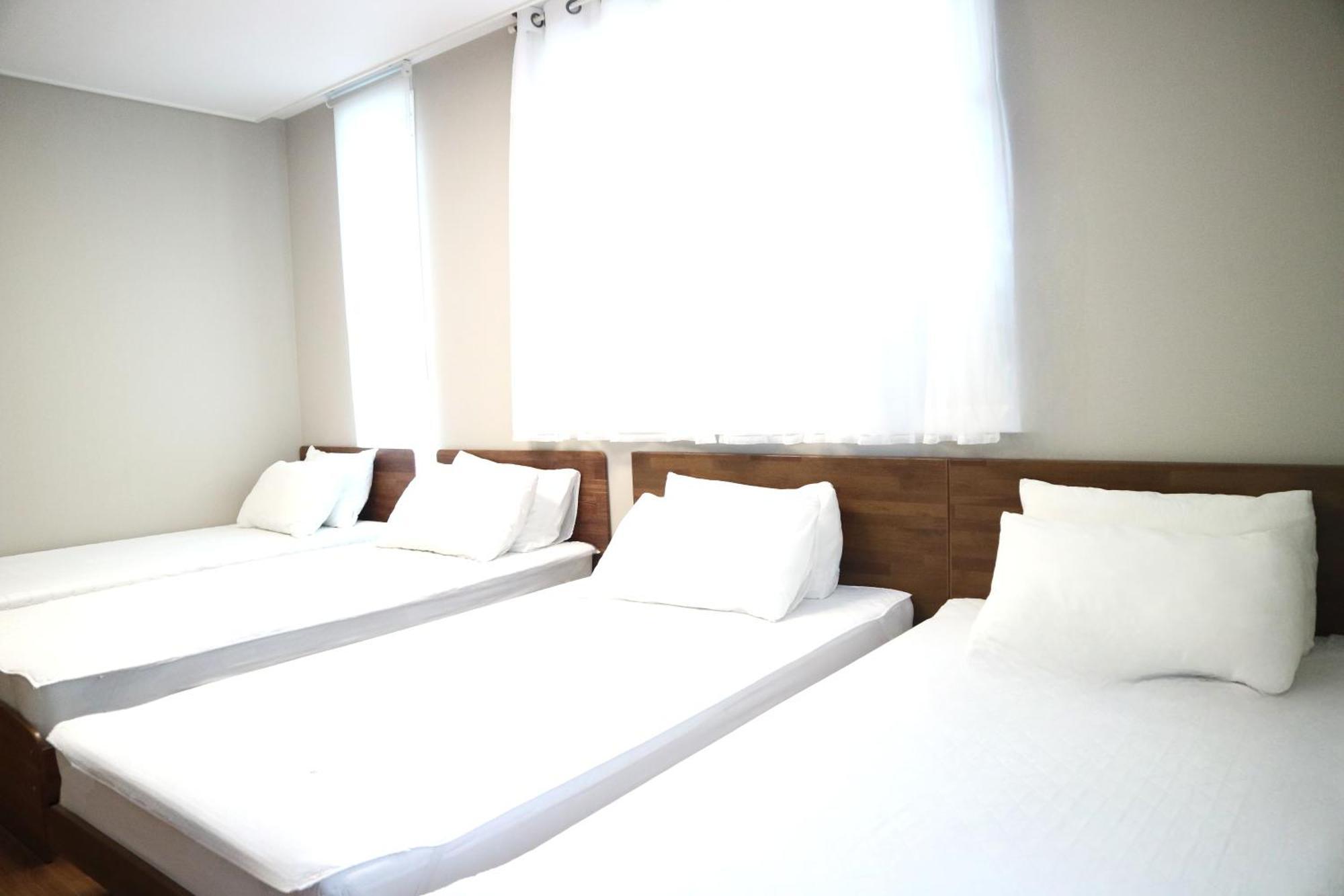 אינצ'ון Mr. Kim Guesthouse מראה חיצוני תמונה